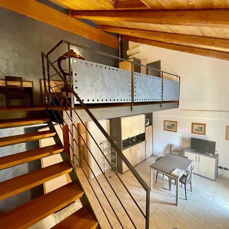 100 Torri Apartment Alba  Bagian luar foto