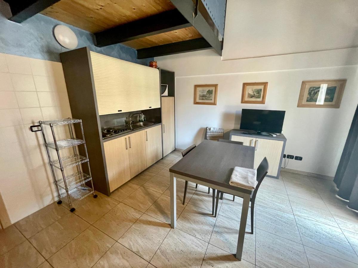 100 Torri Apartment Alba  Bagian luar foto